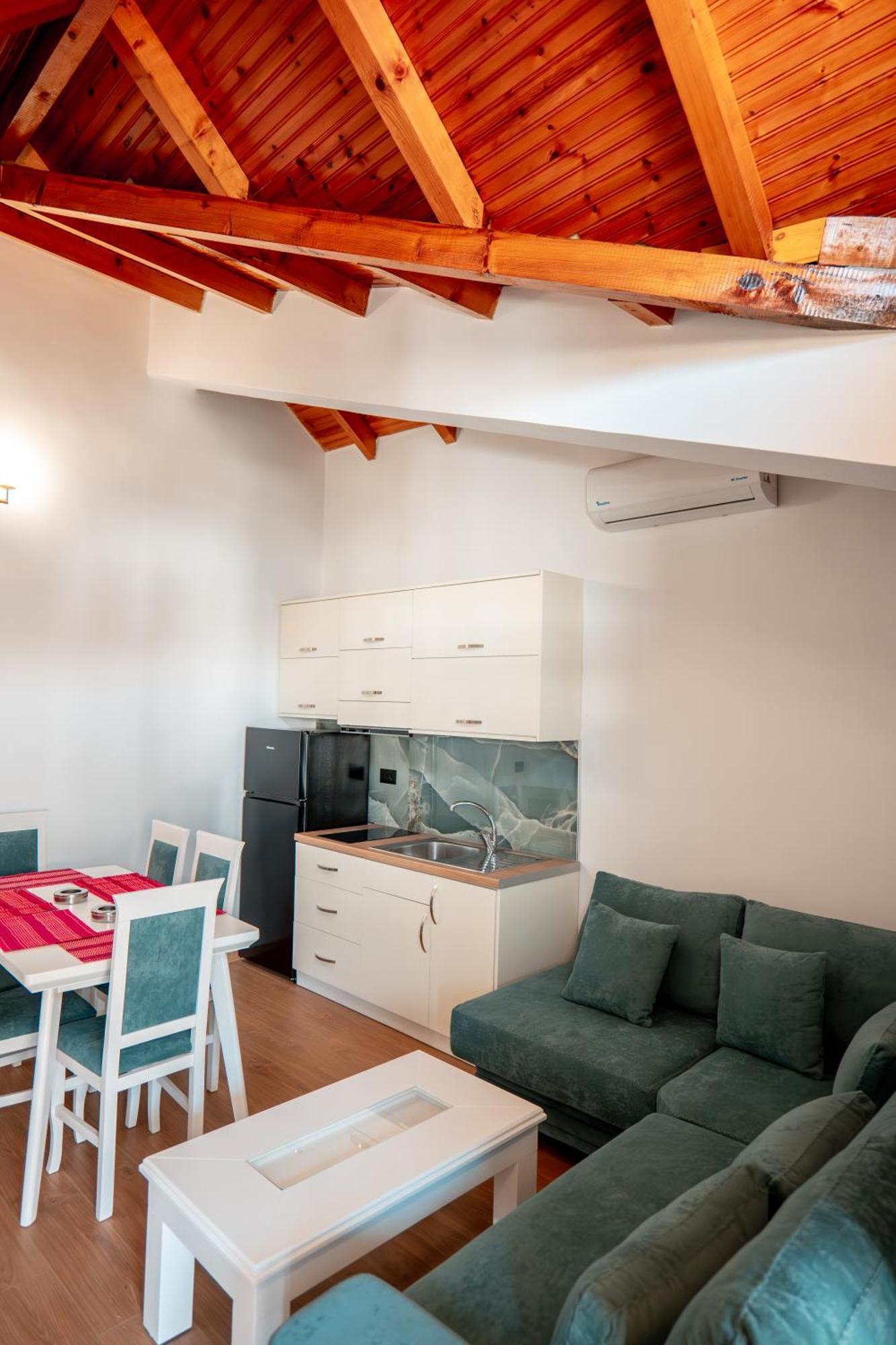 Fabio Guest House Gjirokastër Eksteriør billede